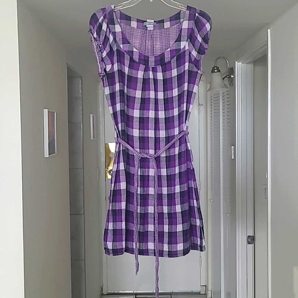 Delia's 100% spring and summer dress in size L